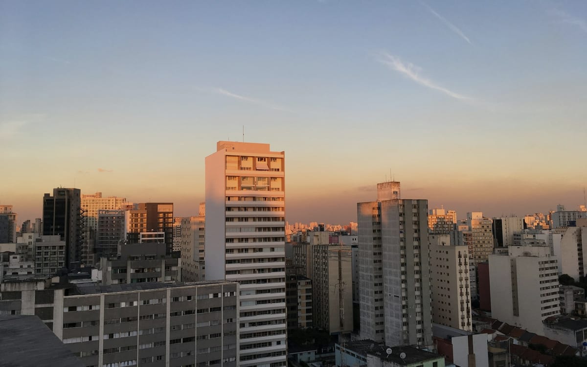 Vista do horizonte de São Paulo ao entardecer